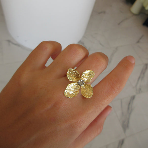 Magnolia Ring