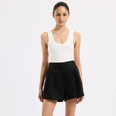 Thilda Tailored Short