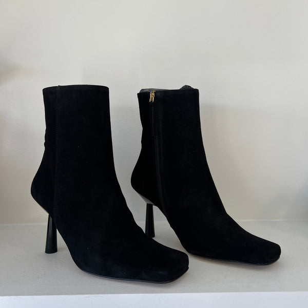 Frappe stiletto boot